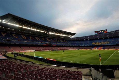 Camp Nou v Barcelon eká zápas panlské ligy.
