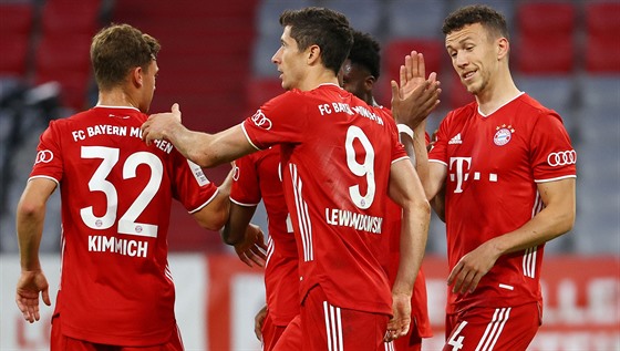 Gólová radost fotbalist Bayernu Mnichov v duelu s Eintrachtem Frankfurt.
