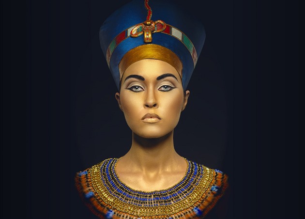 Záhadná smrt Kleopatry: uštkla ji kobra nebo si namíchala vlastní jed?