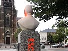 Neznámí vandalové na severu Francie pokodili sochu bývalého prezidenta...