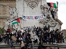 Francouzi demonstrovali proti rasismu na paíském námstí Republiky. (13....
