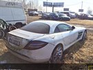Mercedes McLaren SLR pat�il bývalému fotbalistovi Tomá�i �epkovi. P�i focení...