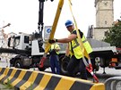 Kritizované lutoerné bloky na Staromstském námstí vymují za ulové kvádry