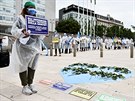 Zdravotníci v Milán demonstrují za lepí finanní podmínky bhem koronavirové...