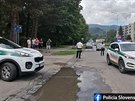 Policejní zásah na základní kole ve Vrútkách na Slovensku. (10. ervna 2020)