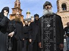 Kontroverzní ruský knz Sergej v pravoslavném kostele v ruské Sverdlovské...