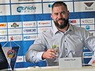 Roman Polák na tiskové konferenci hokejových Vítkovic.