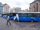 Spolenost Arriva pedstavila na plzeskm nmst Republiky nov autobusy....