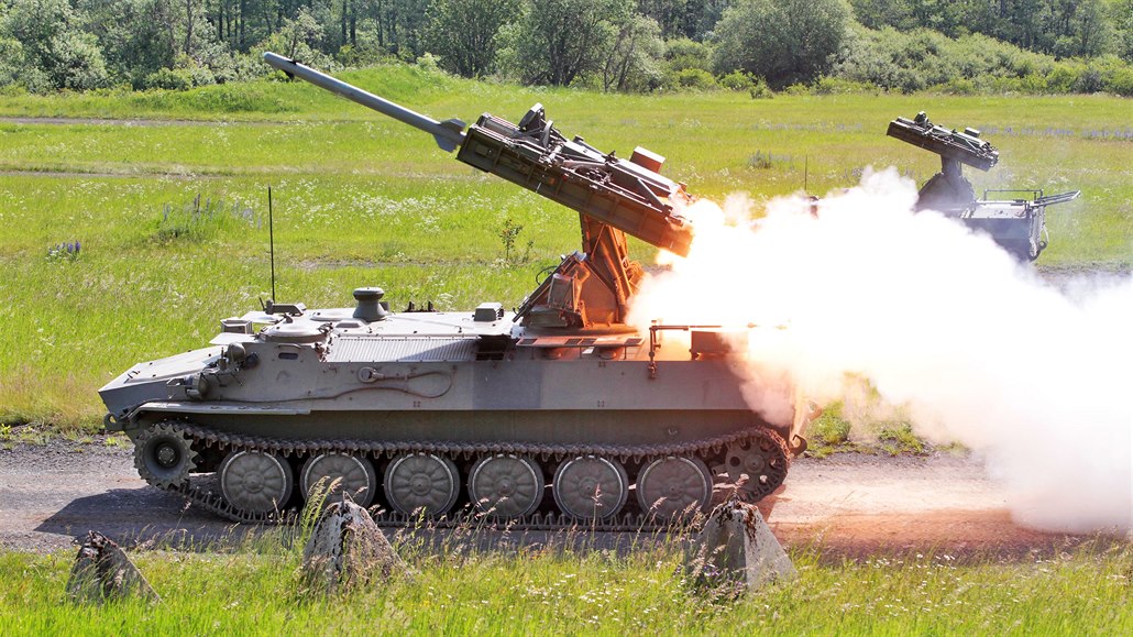 S-10M2D odpaluje raketu. (17. �ervna 2020)
