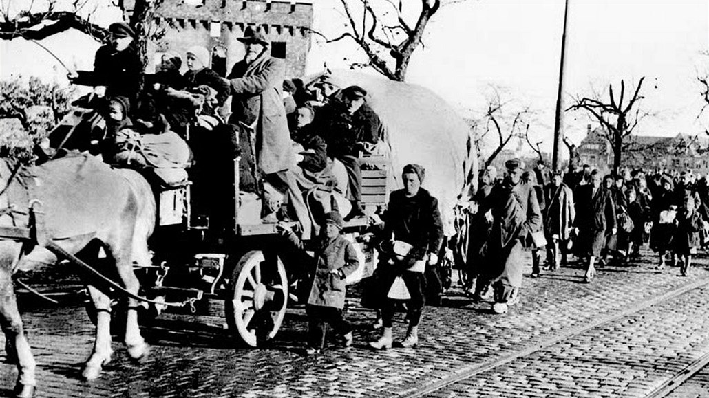 Odsun německého obyvatelstva z Brna do Rakouska ve dnech 30.-31. 5. 1945.