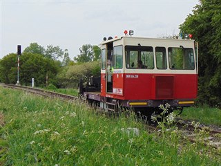 Drezína MUV 69.4.330 AŽD Praha na trati 063 v km 0,4