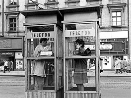 Telefonní budky v Praze (1962)