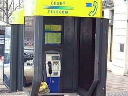 Telefonní budka eského Telecomu (2004)