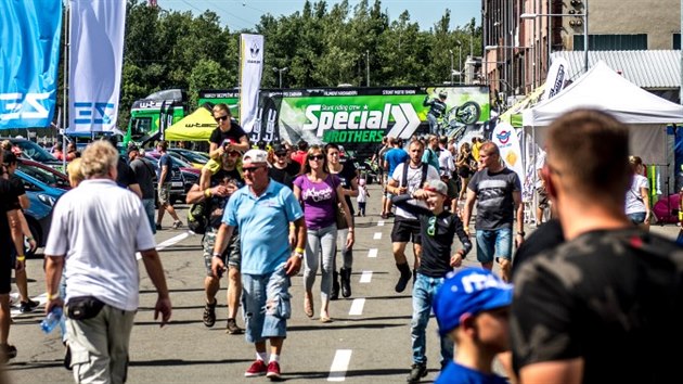 W-TEC CZECH STUNT DAY je v poslednch letech nejvt sout stunt rider v esk republice a po spnm ronku 2018 tak oficiln nejvt a nejobshlej sout na svt !