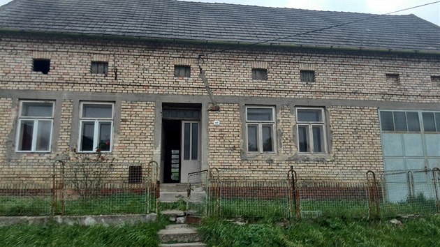 V roce 2014 se obci naskytla monost koup vybydlenho rodinnho domu z roku 1928.