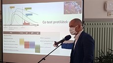 Martin Kuba pedstavuje výsledky testování na protilátky covidu-19.