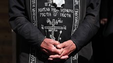 Kontroverzní ruský kn�z Sergej v pravoslavném klá�te�e v Sverdlovské oblasti...