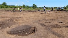 Archeologové bhem przkumu nali hrob s kosterními pozstatky jedince...