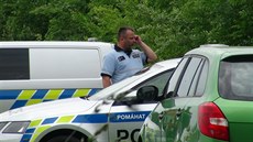 Ve st�edo�eských Sulicích zem�el mu� p�i práci, p�evrátil se s ním naklada�....