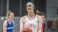 Adéla Válková na tréninku eských basketbalistek