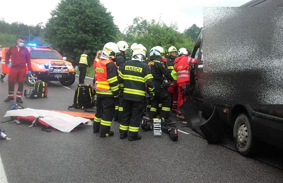 Tragická nehoda na silnici I/35 u obce Libuň na Jičínsku. (24. 6. 2020)