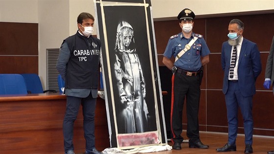 V červnu policie v Itálii našla dílo Banksyho, které bylo loni ukradeno....