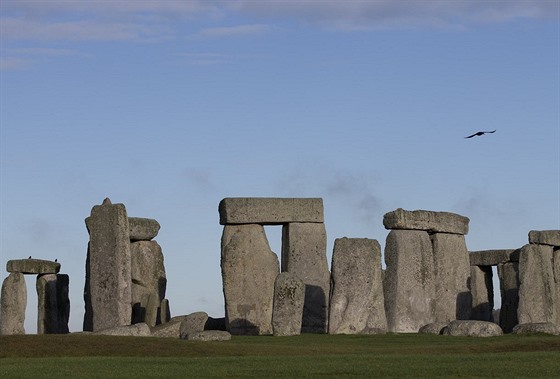 Památka Stonehenge ron pitahuje na milion návtvník.