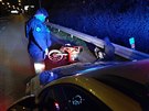 Policist zadreli 24letho idie motorky. Ml dva zkazy zen a pozitivn...