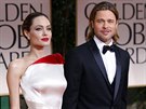 Angelina Jolie a Brad Pitt pi pedávání Zlatých glób v Beverly Hills. (15....