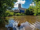 V t�chto dnech prob�h� rozs�hl� rekonstrukce hradu Kost v �esk�m r�ji. Oprava...