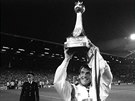 Legendární Kenny Dalglish dovedl Liverpool k vítzství v anglické lize v roce...