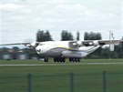 Antonov An-22 na pardubickm letiti