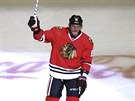 Marián Hossa z Chicaga slaví svj 500. gól v NHL.