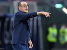 Maurizio Sarri, trenér fotbalist Juventusu, gestikuluje bhem utkání italské...