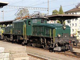 Švýcarská elektrická lokomotiva řady Ce 6/8 III zvaná Krokodýl
