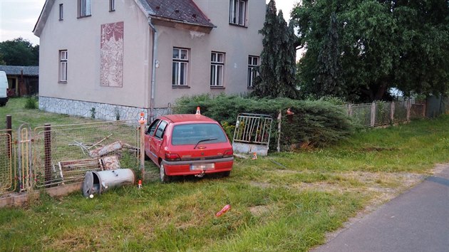 V Mohelnici havaroval řidič pod vlivem drog, který prchal před policejní hlídkou.