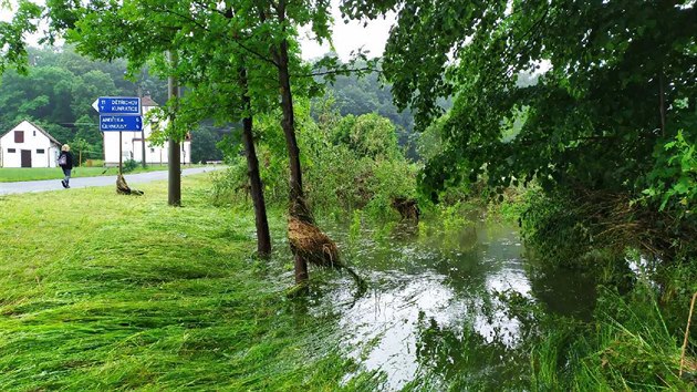 Obec Višňová na Frýdlantsku se vzpamatovává ze sobotní velké vody (21. června 2020)