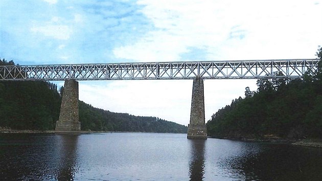 Starý železniční most přes Orlickou přehradu byl otevřen 20. listopadu 1889.