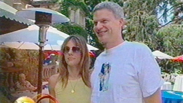 Steve Bing a Liz Hurleyová (2001)
