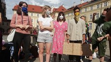 Aktivisté z hnutí Extinction Rebellion udlali piknik na nádvoí Praského...