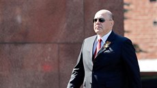 Ruský premiér Michail Miustin pi odloené vojenské pehlídce na Rudém námstí...