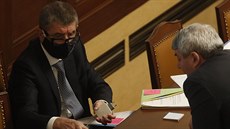 Premiér Andrej Babi ve Snmovn pi jednání o zvýení schodku státního...