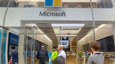 Microsoft Store na 5. Avenue v New Yorku v roce 2016