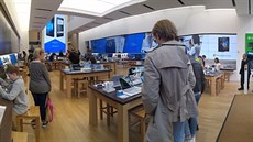 Microsoft Store na 5. Avenue v New Yorku v roce 2016