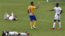 Fotbalisté Karviné i Opavy stále bojují o záchranu.