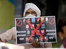 Lidé v indickém Novém Dillí demonstrují za bojkot ínských výrobk. (30. ervna...