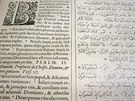 Detail jednoho ze tí svazk Bible z první poloviny 17. století ve fondu...