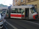 Nehoda tramvaje a dodvky zcela zastavila provoz v brnnsk ulici Milady...