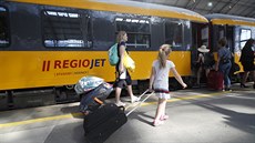 Z Prahy odjíždí první vlakový spoj RegioJetu do Chorvatska. (30. června 2020)