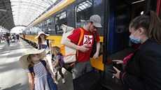 Z Prahy odjídí první vlakový spoj RegioJetu do Chorvatska. (30. ervna 2020)